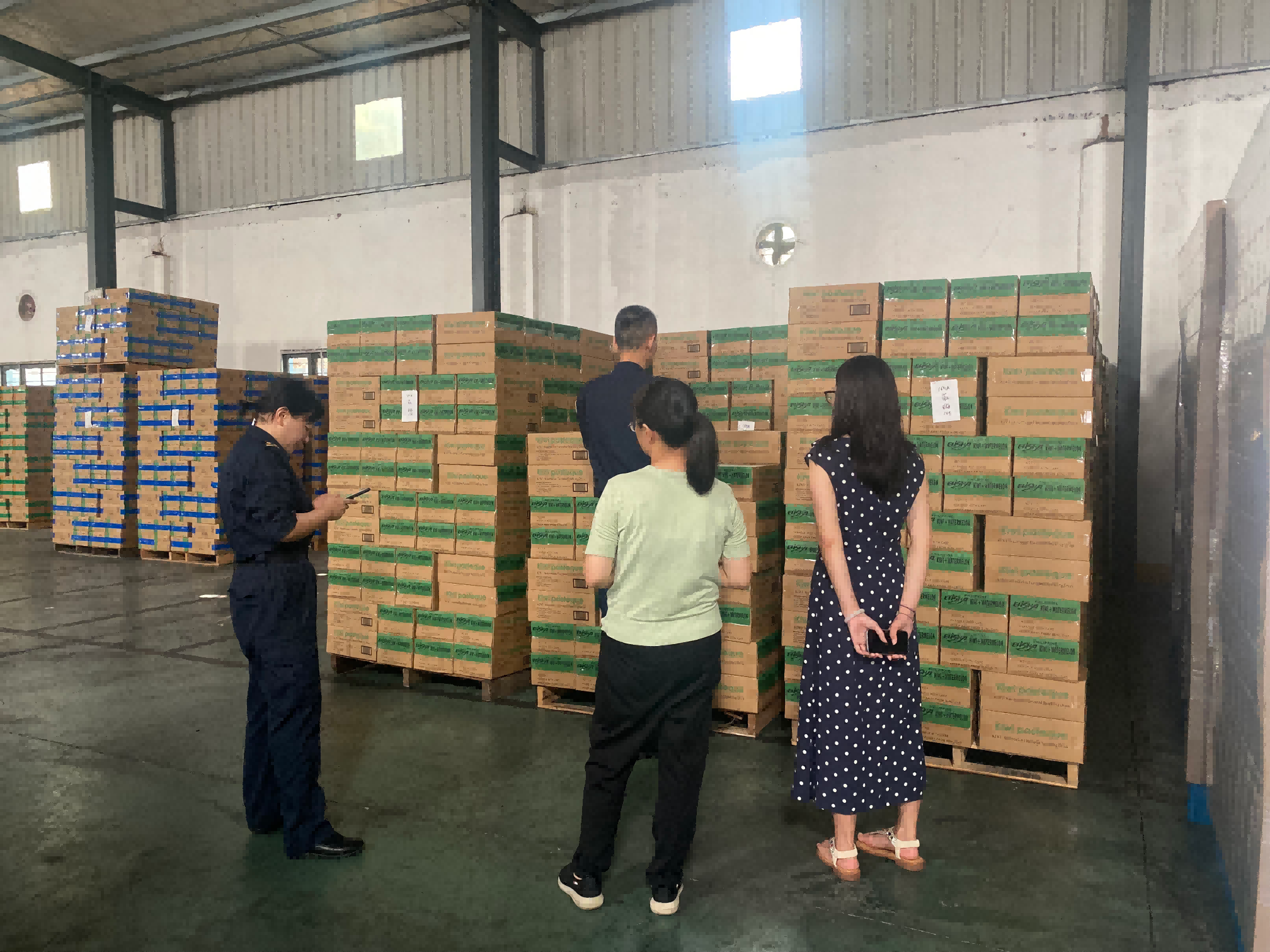 Elisha Passes Customs Random Inspection with High-Quality Production Standards